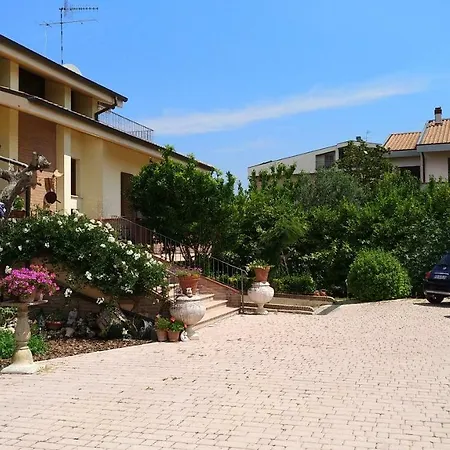 Evinrude Bed & Breakfast Roseto Degli Abruzzi